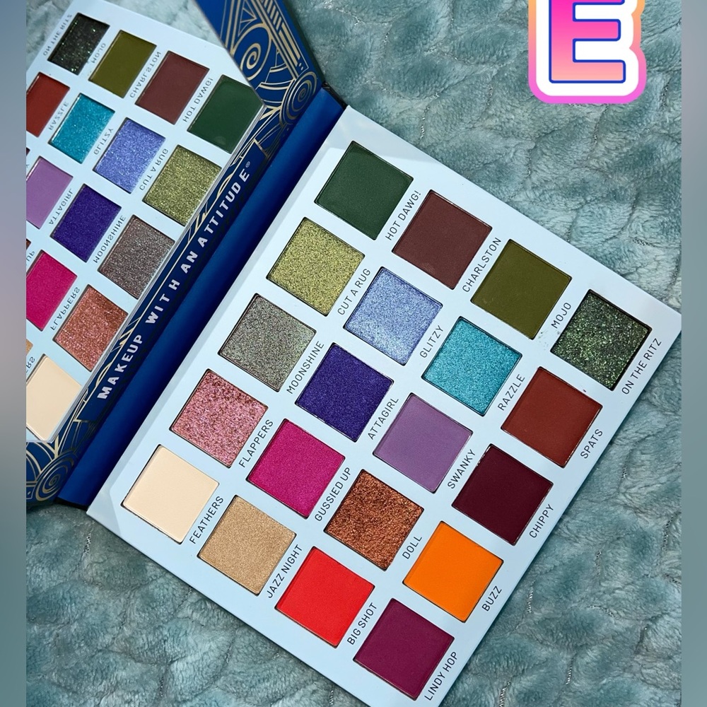 ROARING 20’s Eyeshadow palette by Rude